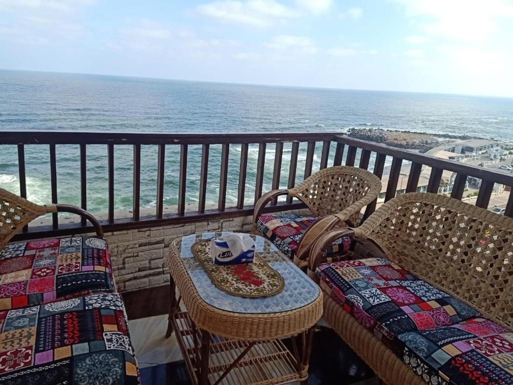 Sporting sea view two bedroom appartement