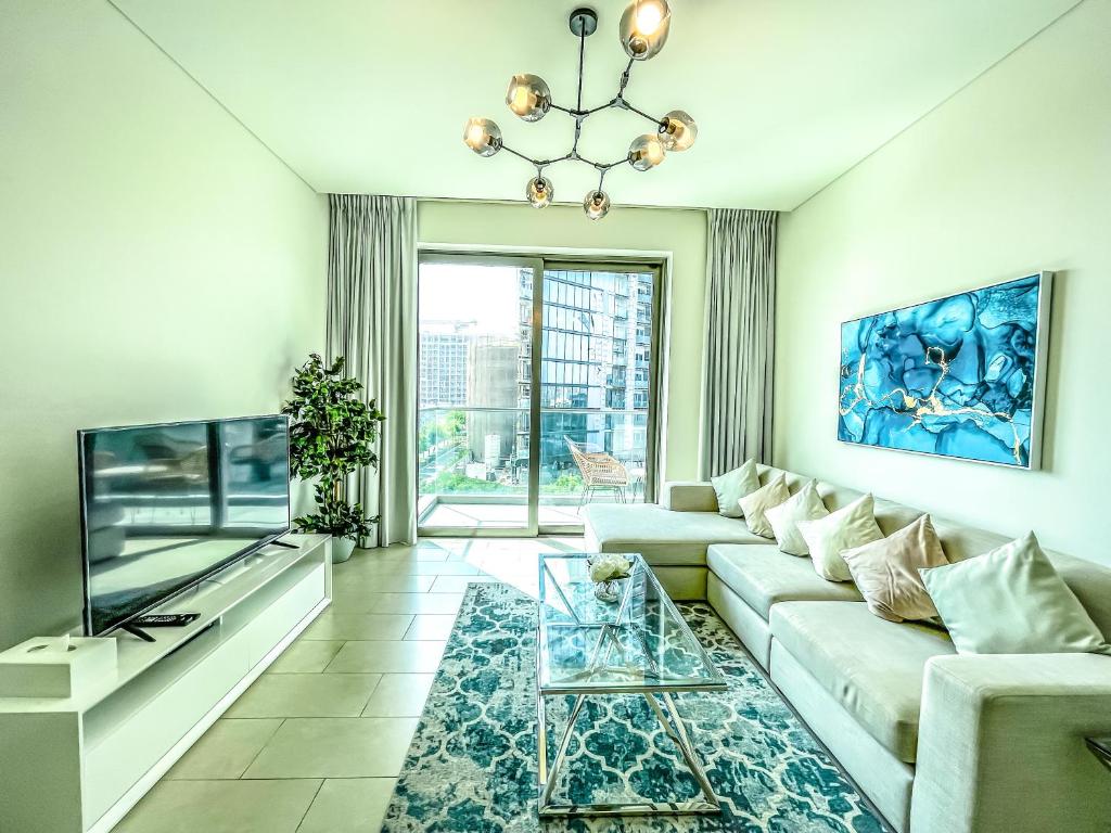 STAY BY LATINEM Luxury 1BR Holiday Home G2-2324 near Burj Khalifa