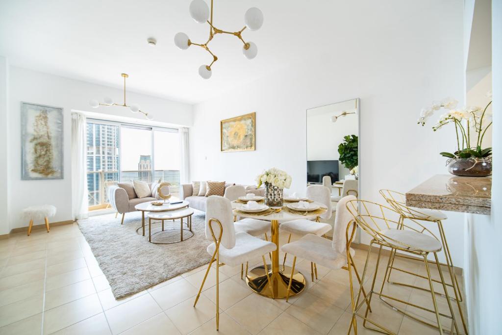 Marina Tower – Stunning 1BHK with Marina View by Elegant Escape’s