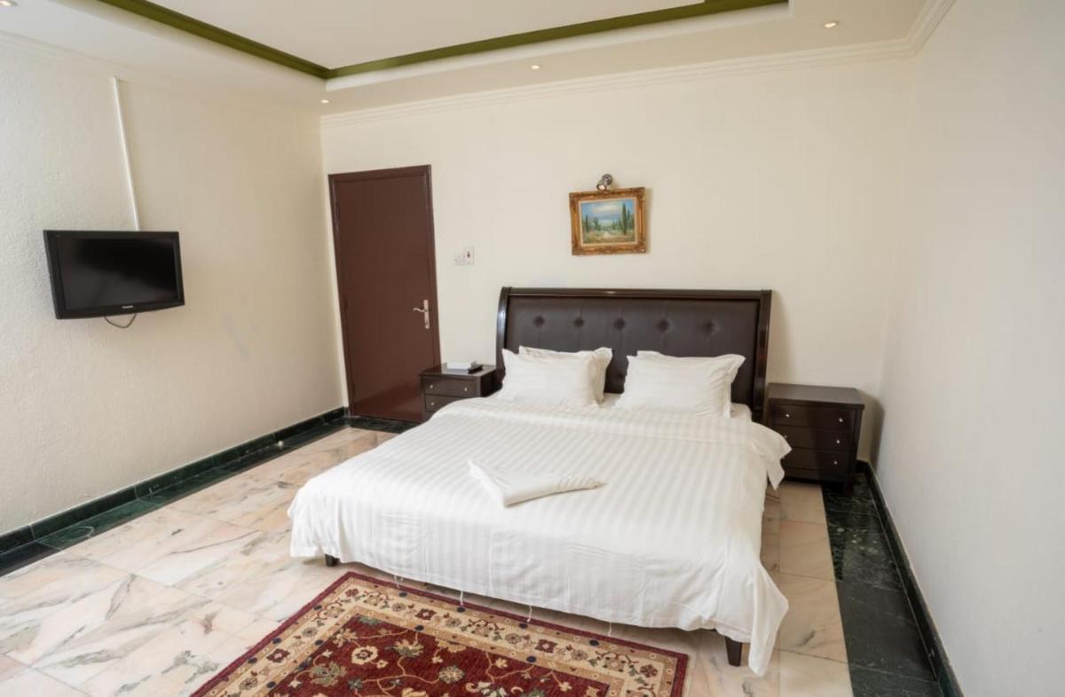 Delmon Hotel Suites