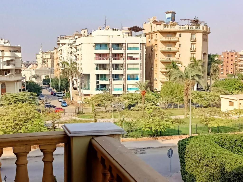 Super Deluxe Apartment in Sheraton Area near Cairo Int'l Airport