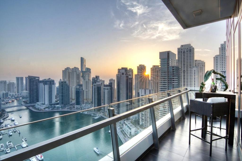 Luxurious Penthouse at Dubai Marina 180 Marina Views