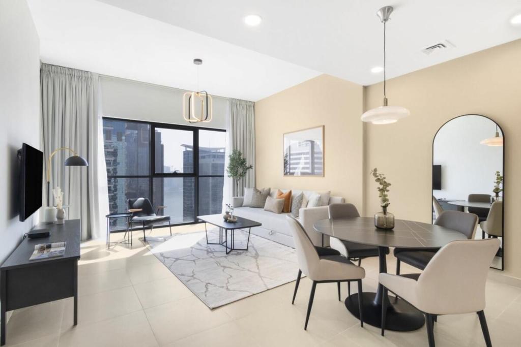 Silkhaus unique 1BDR pad gorgeous view in new tower