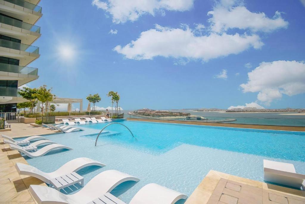 Vacay Lettings - Private Beach Access -Emaar Beachfront