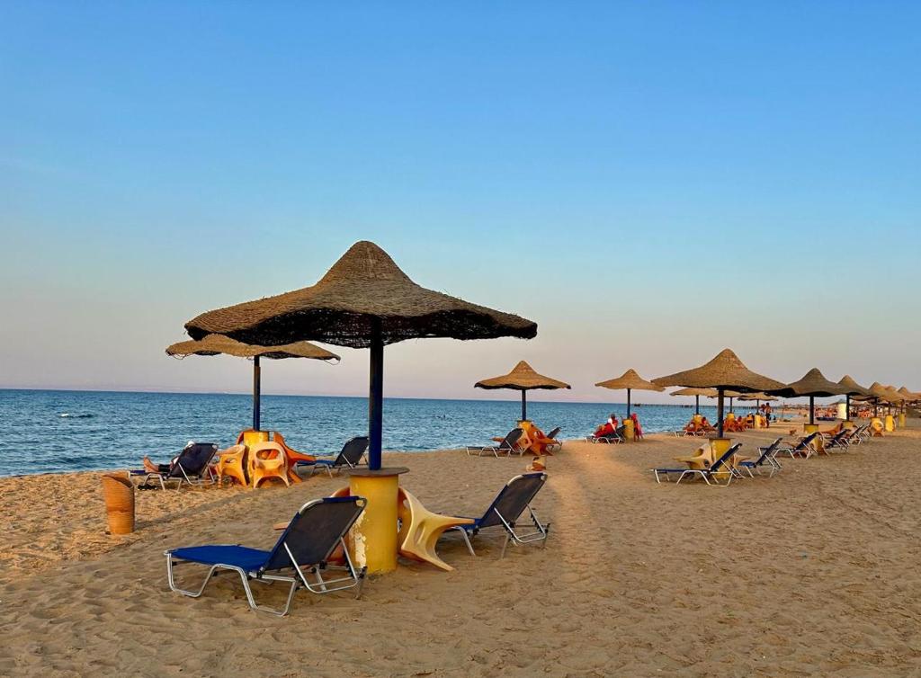 شاليه عائلي بإطلالة على البحر Venecia resort العين السخنة
