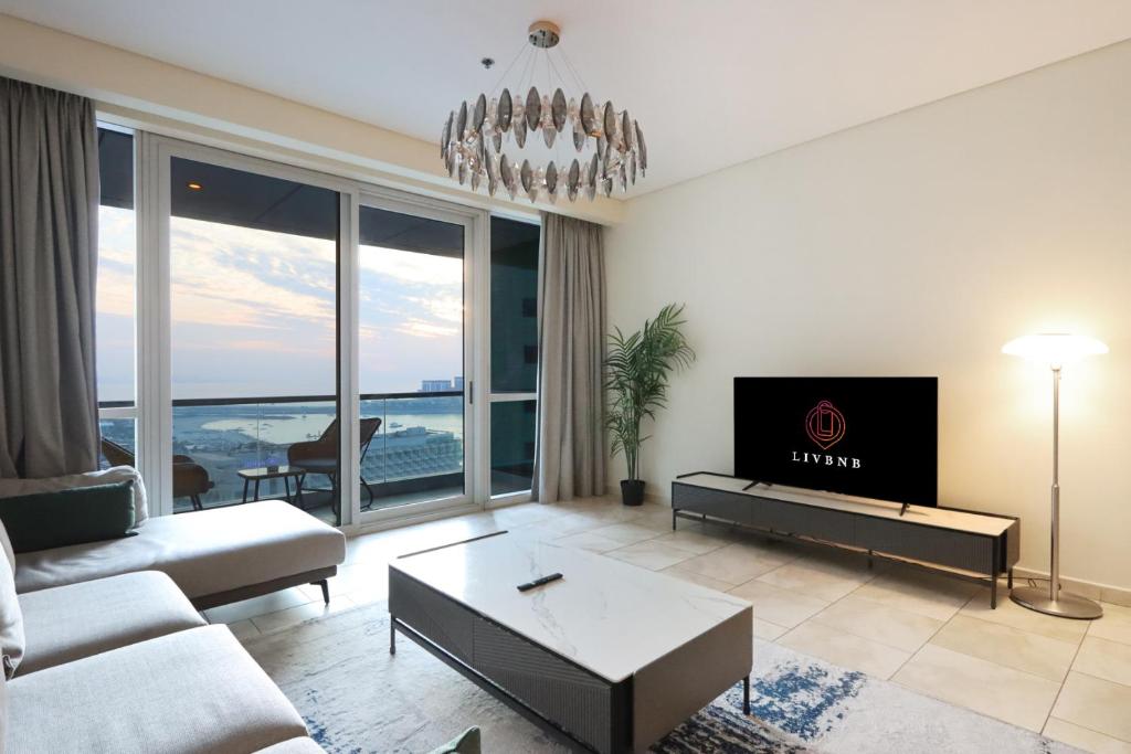 Heart of JBR – Al Fattan Marine Tower 3 bedroom En-Suite plus Maid with Sea View