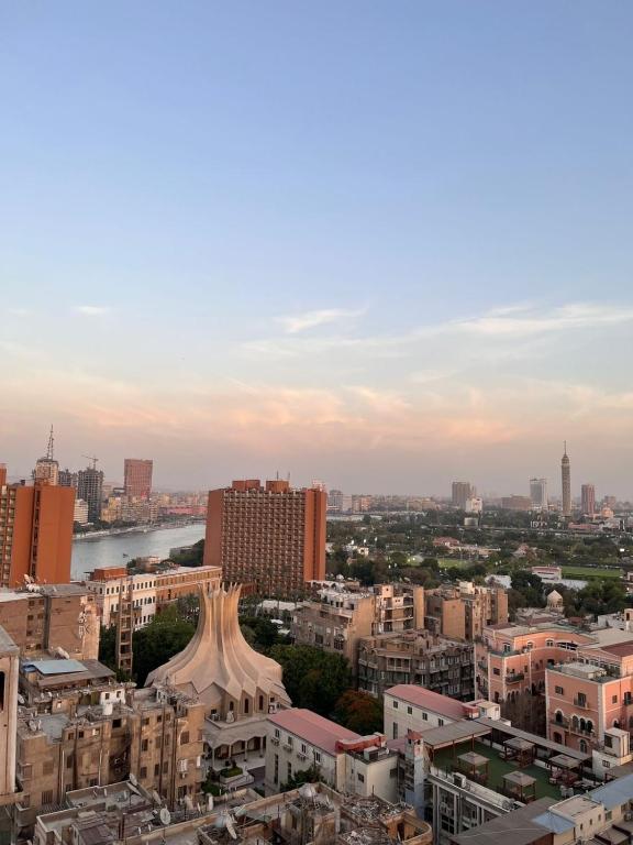 Zamalek Nile view beside Marriott