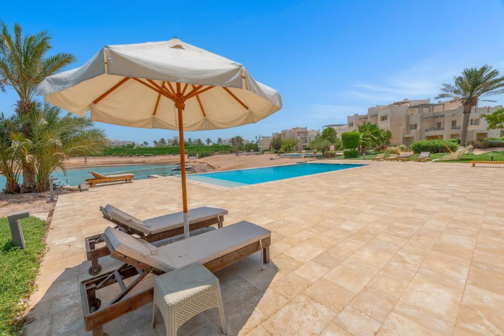 1-Bedroom Apartment in Joubal with nice Pool