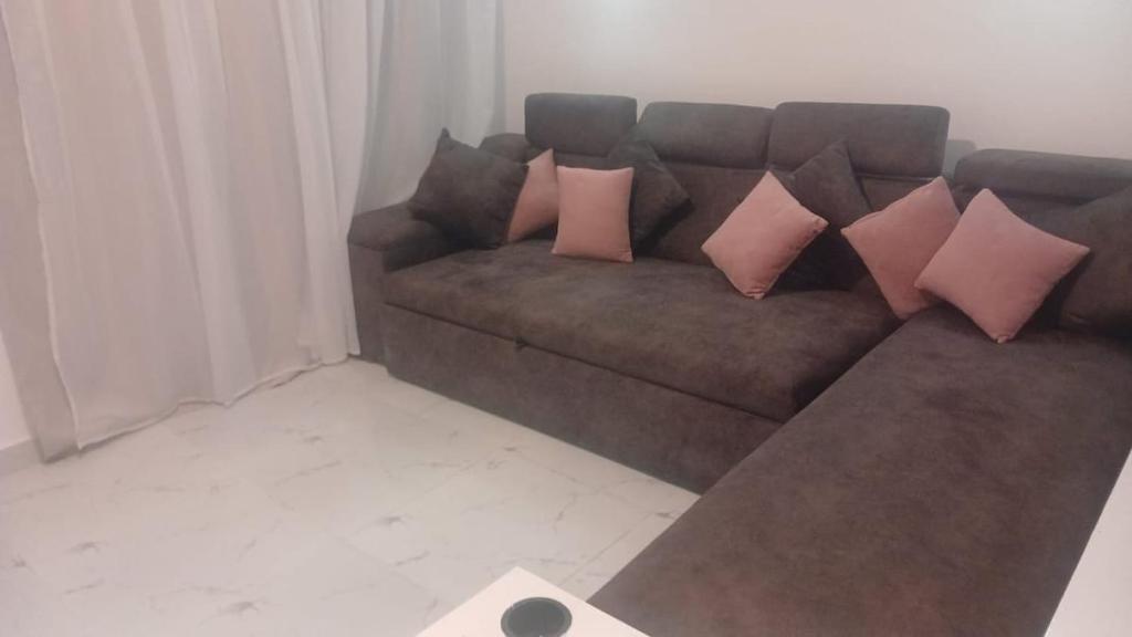 1 bedroom apartment with a patio