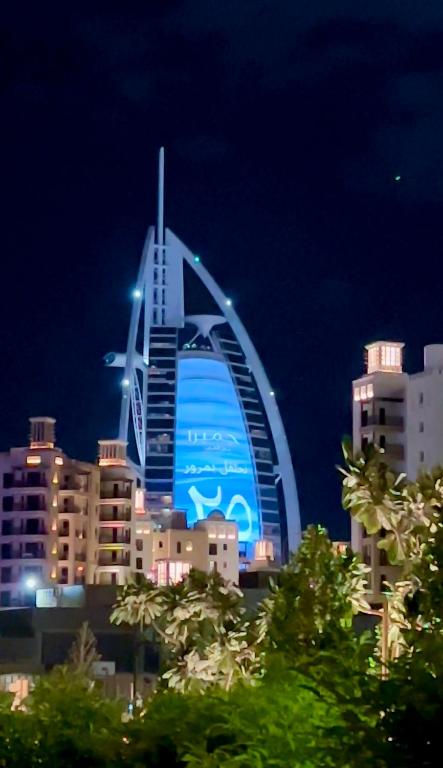 1 BR with spacious terrace near Souk Madinat Jumeirah