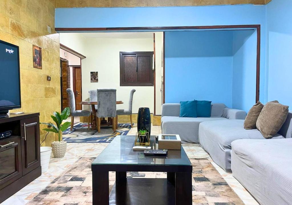 2 BRs Secure Apartment with Nice Location in Degla Maadi