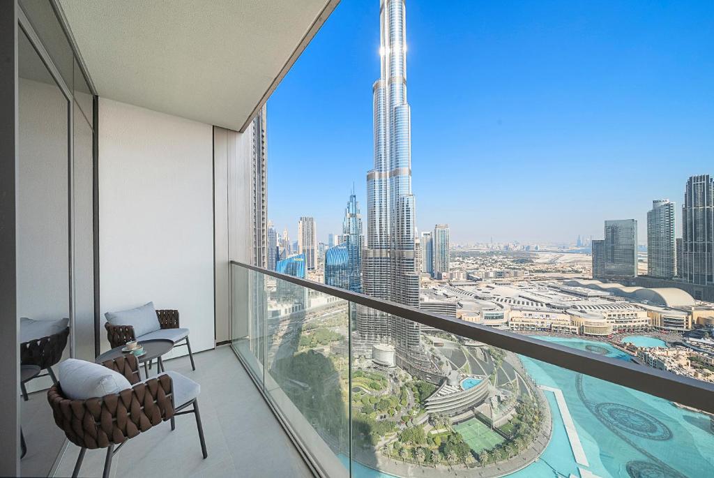 2BR Grande Downtown, Burj Khalifa View