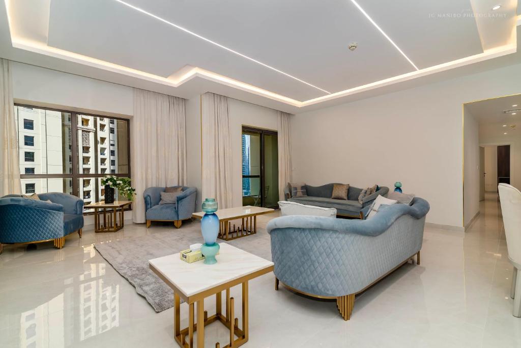 USMANS 4BDRM JBR Sadaf Next to Ritz Carlton Walk