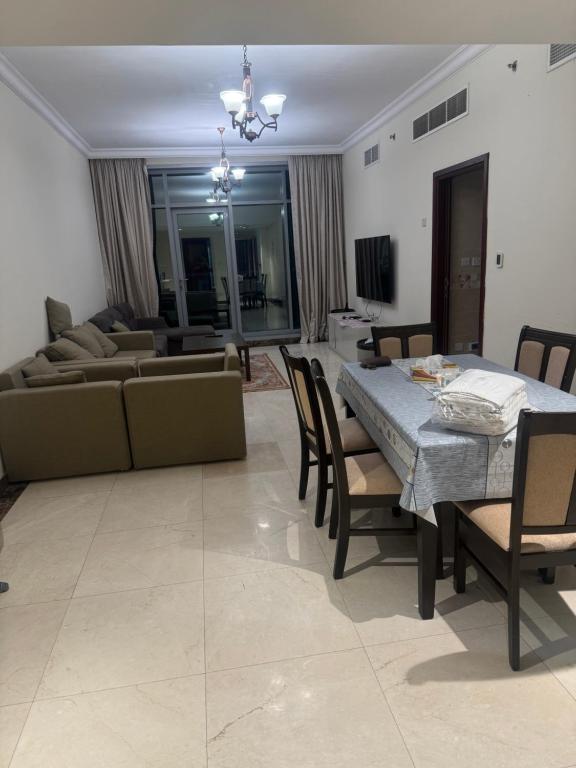 3 bedroom sea view apartment