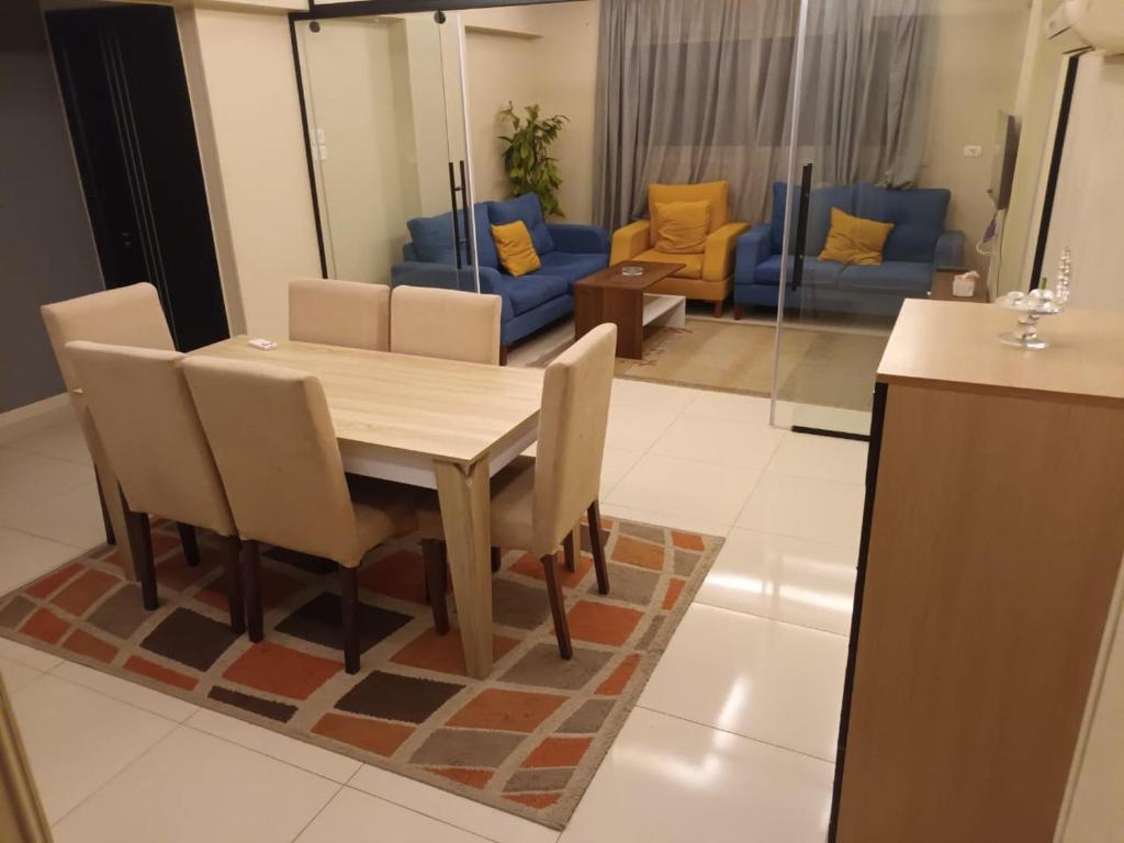 3 Bedrooms Apartment Near Malls & Shops in Nasr City