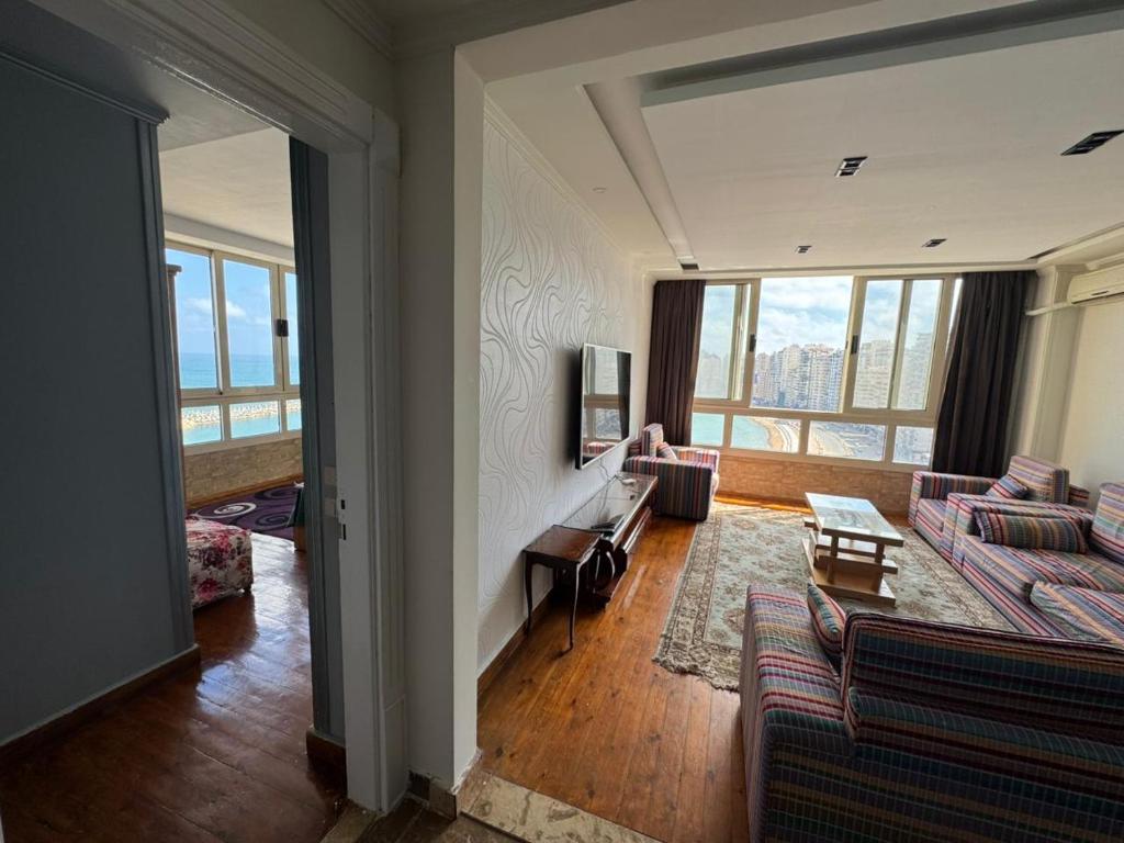 Cozy Beachfront Apartments