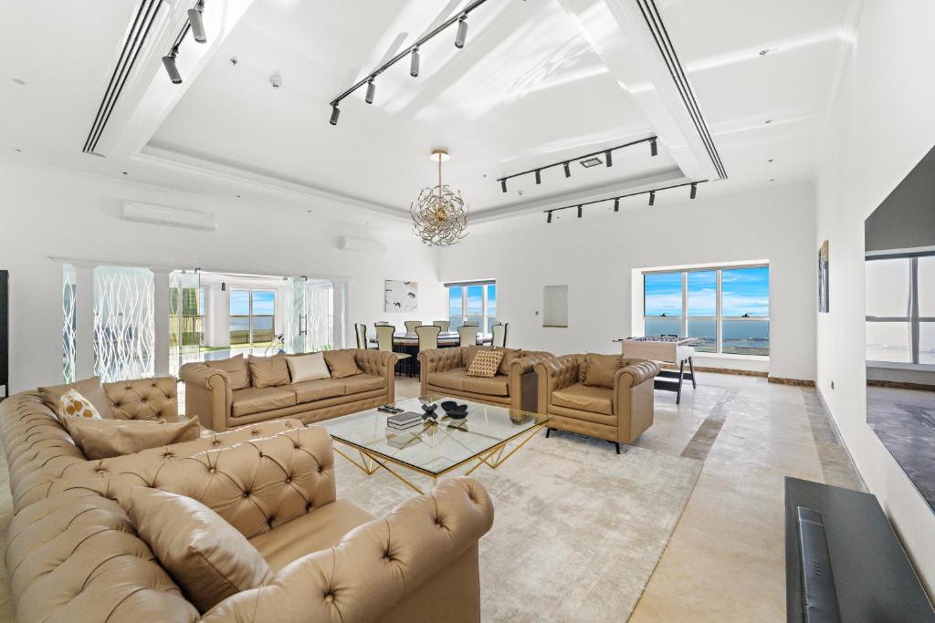 4BR plus Maid Penthouse with Private Pool and Jacuzzi