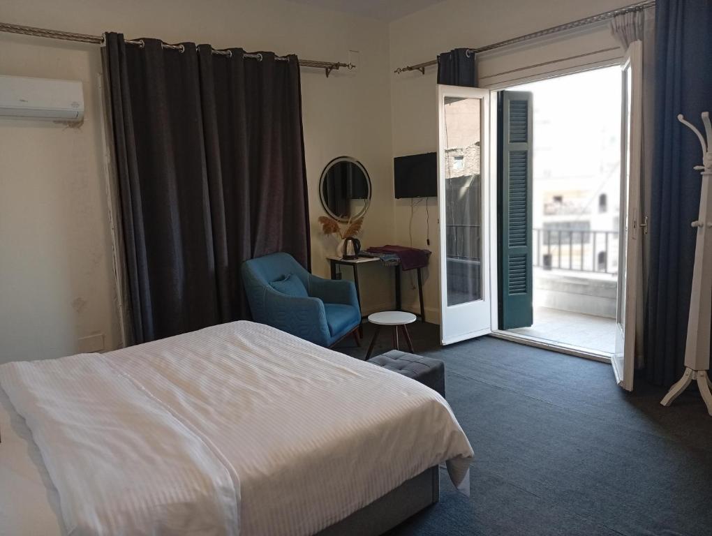 A bright room in the heart of Cairo