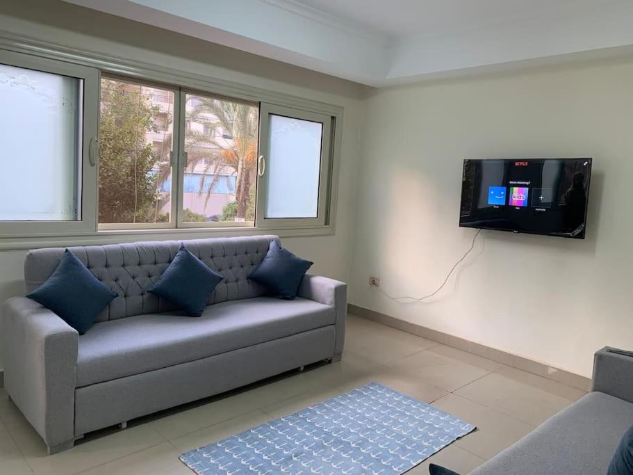 A Cozy Apartment Near Cairo Airport