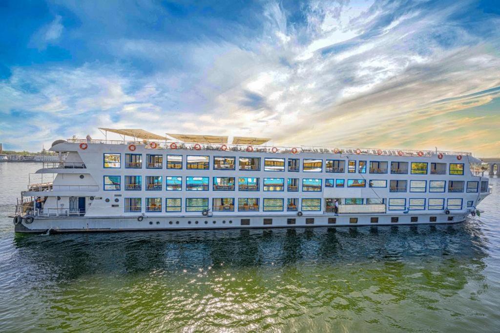 Cleopatra Nile Cruise From Luxor 3&4 Nights Every Saturday and Monday, Thursday