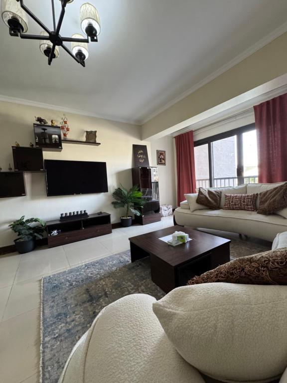 An Elegant Apartment in park mall with lake view