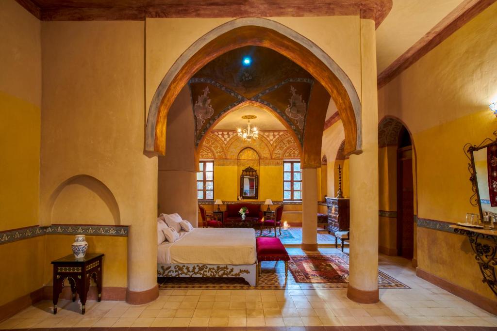 فندق المديرة