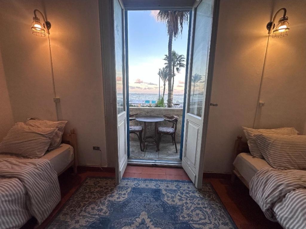 Alexandria private rooms, Only For Men 仅限男士