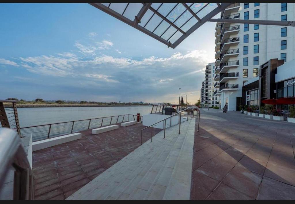 Water Edge, Yas Island