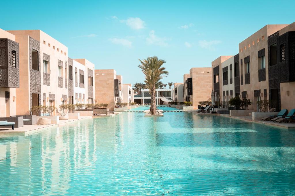 Nayah Stays, Amazing villa with private pool & 5 master suites