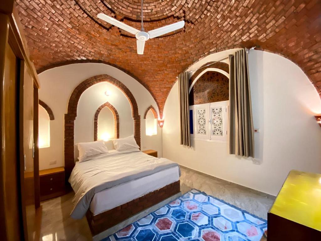ELamir house