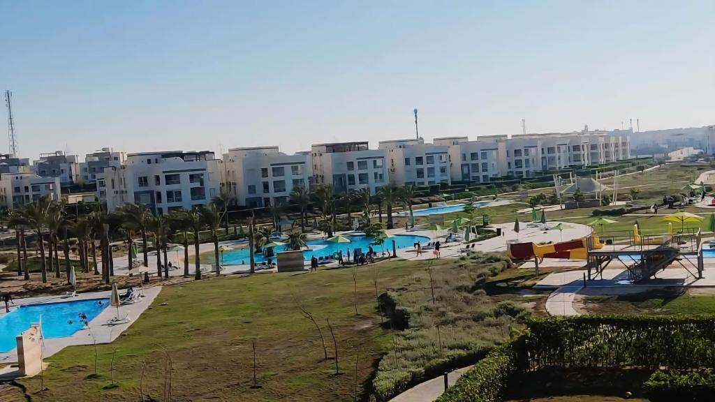 AMWAJ Penthouse 3 Bedroom with AQUA and pools Direct View