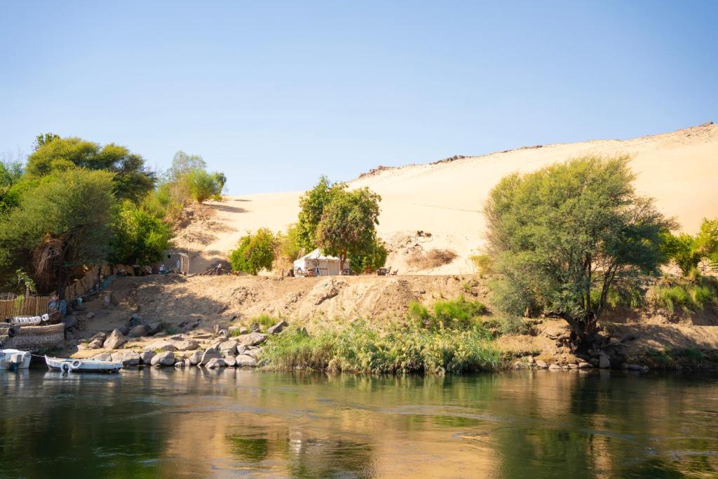 Anoosh camp