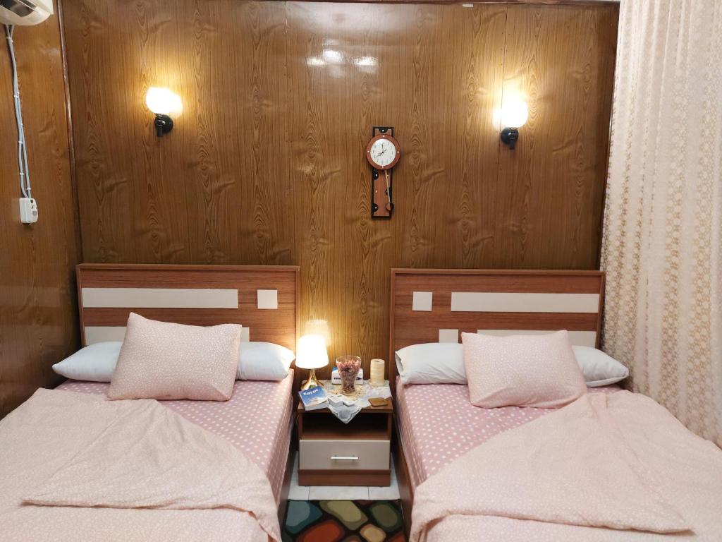By the Nile - Room in Shared Apartment in the center of Cairo