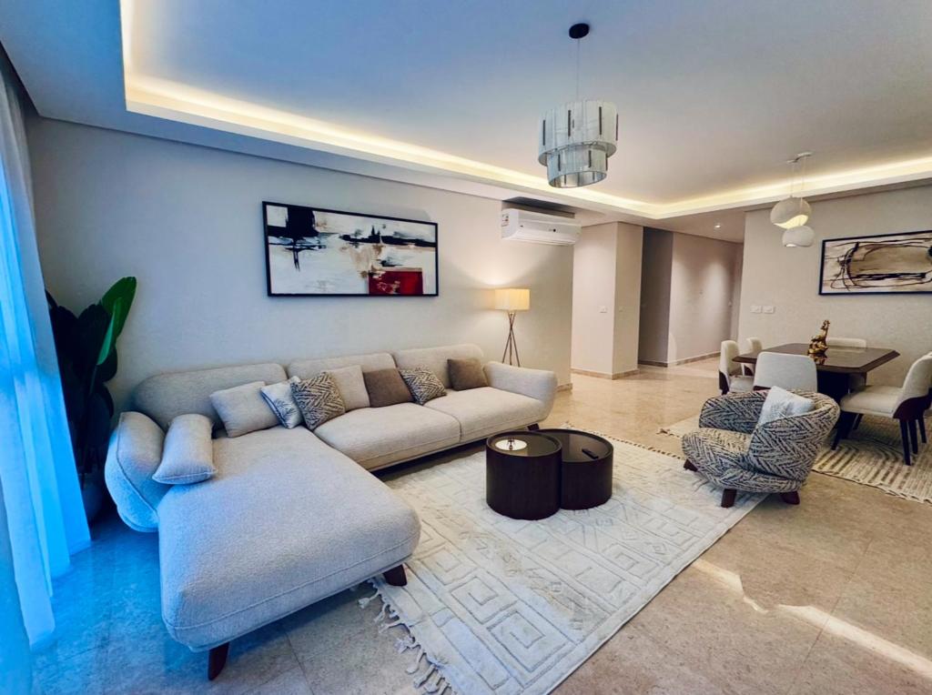 Apartments 3BR ZED TOWER