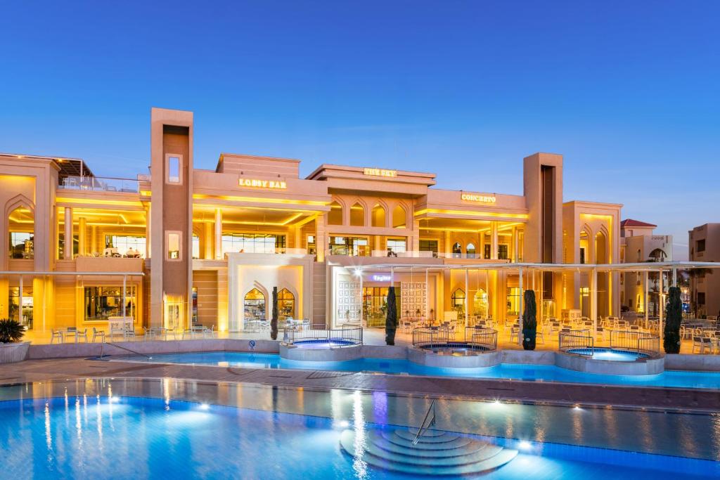 منتجع بيكالباتروس أكوا بلو، الغردقة