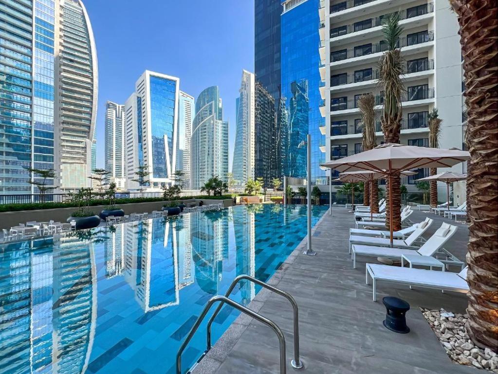 ASHRI HOLIDAY HOMES STYLISH Apartment near Burj Khalifa