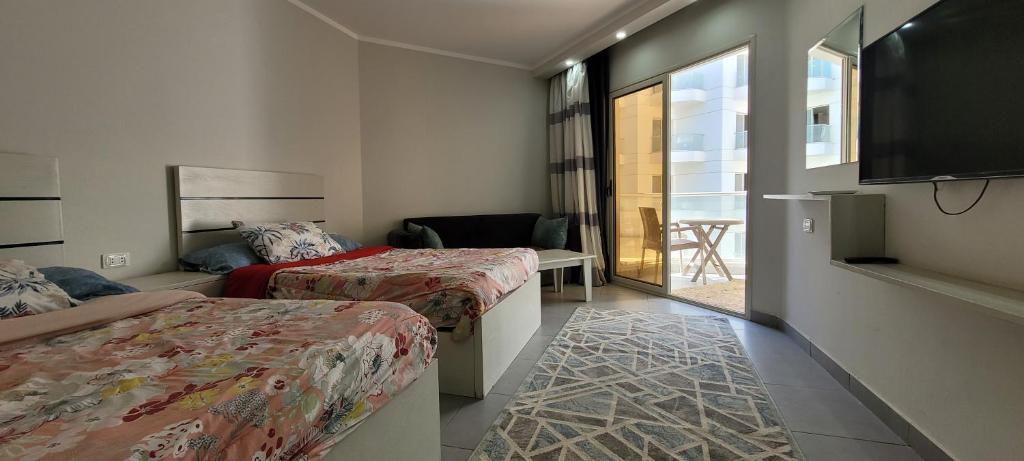 Magnificent apartment in HRG With Beach Access, 5 Min from downtown