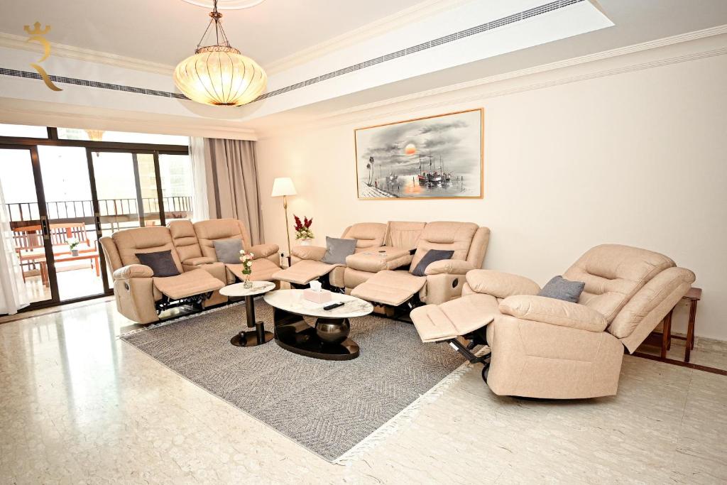 Beach bliss 3BR apartment Corniche Al Raha