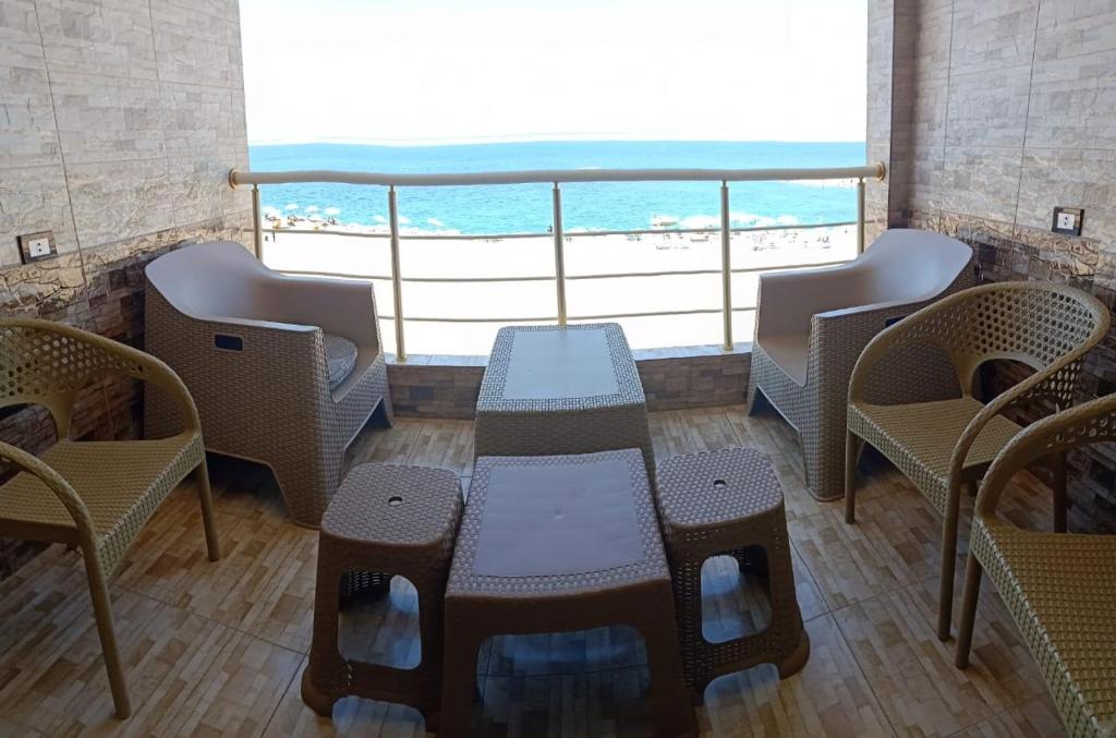 Paradise Beach Alexandria Sea View - Free Wi-Fi - Alex