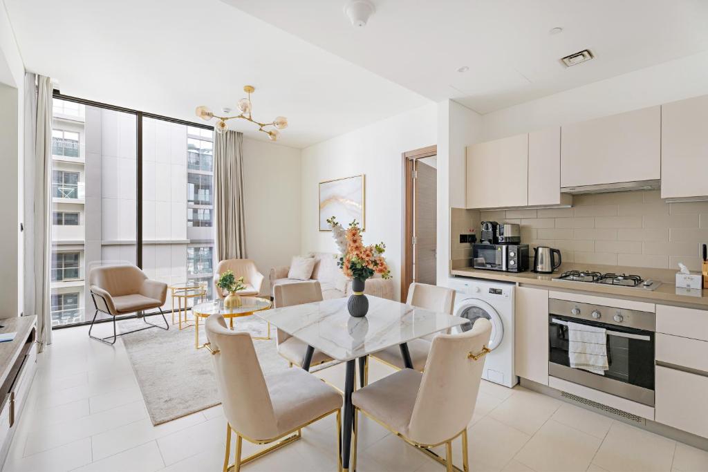 Beautiful 2 bedroom next to Business Bay - Sobha Creek Vista