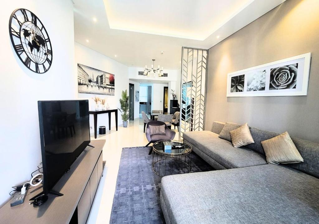 Damac Maison Prive, Canal view Studio and One Bedroom Apartments, Blue Ocean Holiday Homes