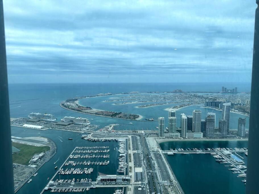 Breathtaking 2BR with Full SeaView