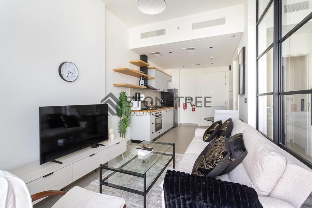 Bright 1BR at Collective Tower 1 Near Hills Mall