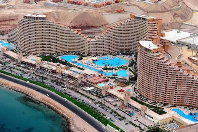 بورتو السخنة علي الأكوا بالكاريبيان