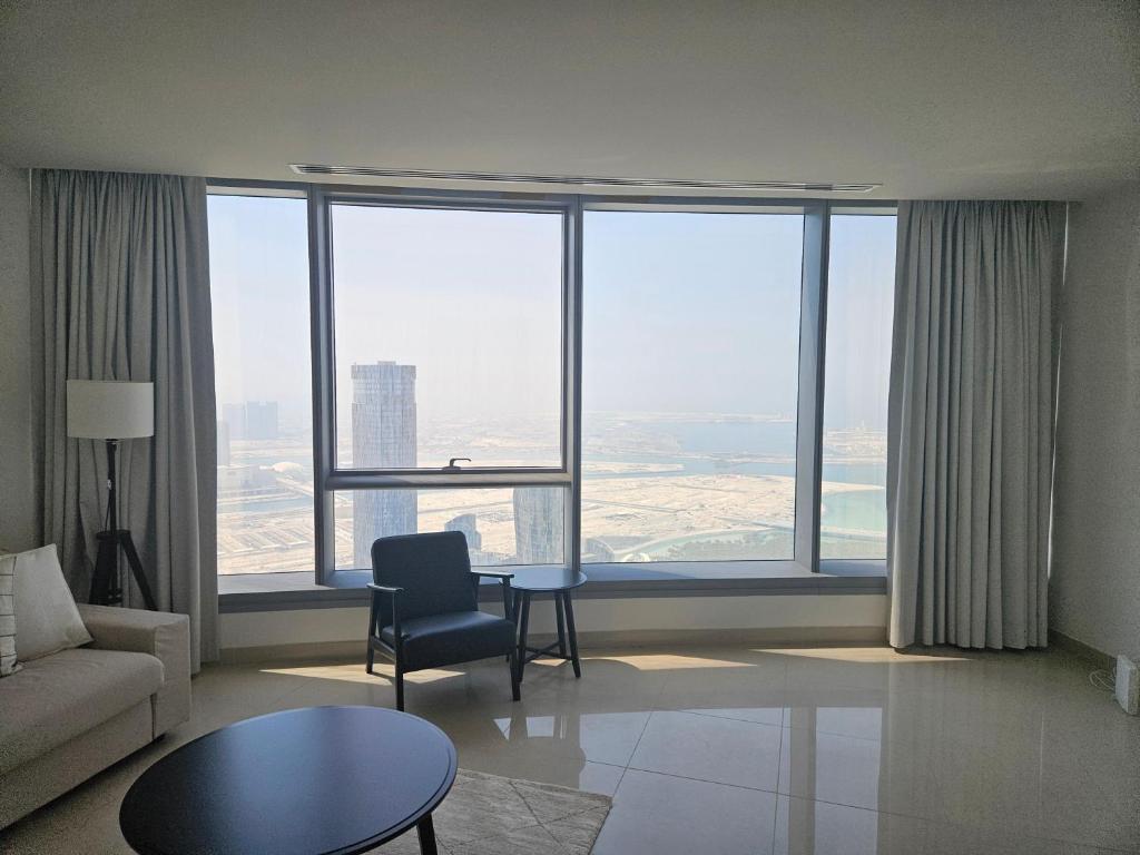 C-Suite Views at Al Reem and Al Maryah Island
