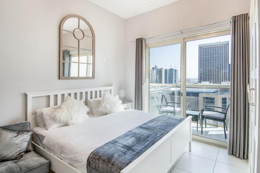 Calm and Cozy Studio Apartment in Dubai Marina