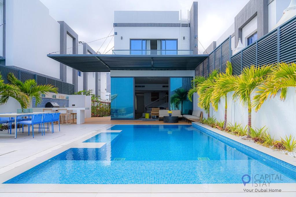Capital Stay- 4 Bed Villa- Fujairah