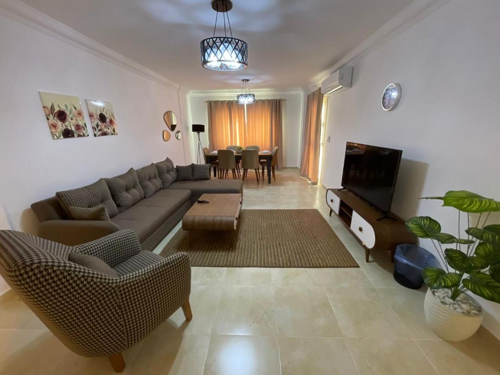 charming 3BR with garden