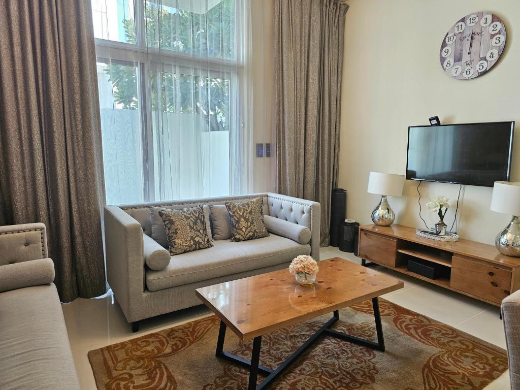 Chic and Luxury 3BR Villa in Pacifica- DAMAC Hills 2