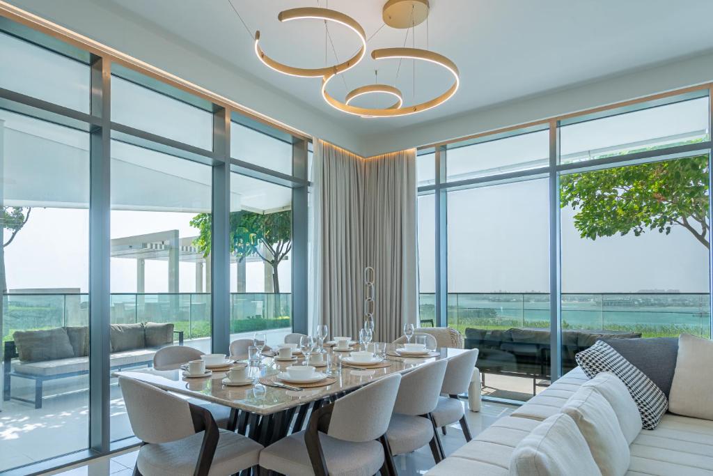 Citihome - 3BR Beach Vista with Exclusive Beach Access